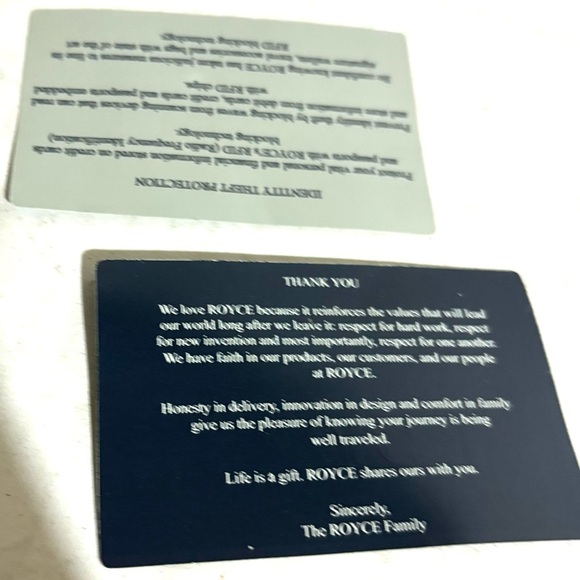 Royce New York leather rfid-blocking four zip organizer travel case - Picture 7 of 8